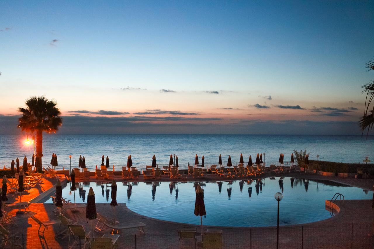 Club Esse Costa Dello Jonio Hotel Marina di Mandatoriccio Eksteriør billede