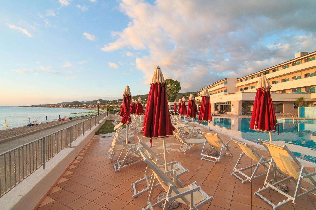 Club Esse Costa Dello Jonio Hotel Marina di Mandatoriccio Eksteriør billede