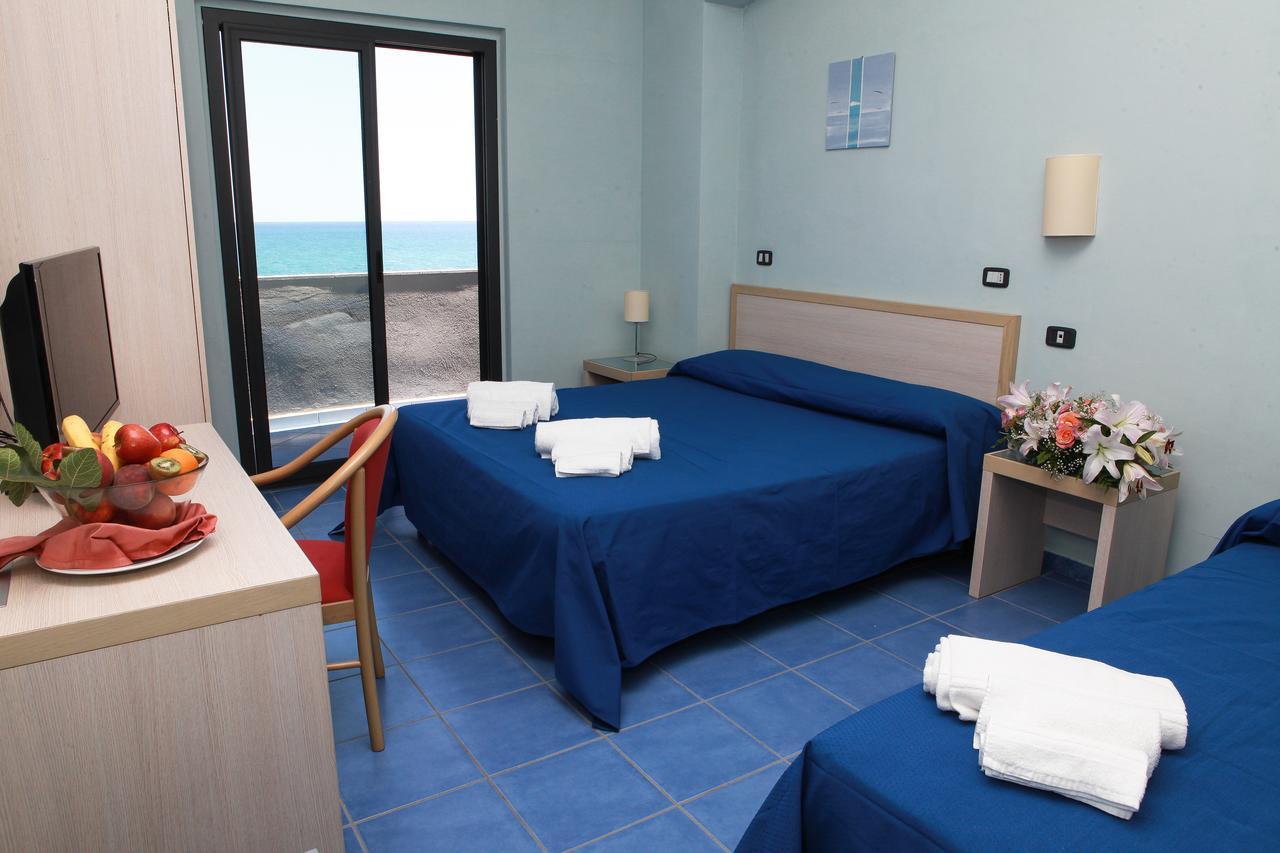 Club Esse Costa Dello Jonio Hotel Marina di Mandatoriccio Eksteriør billede