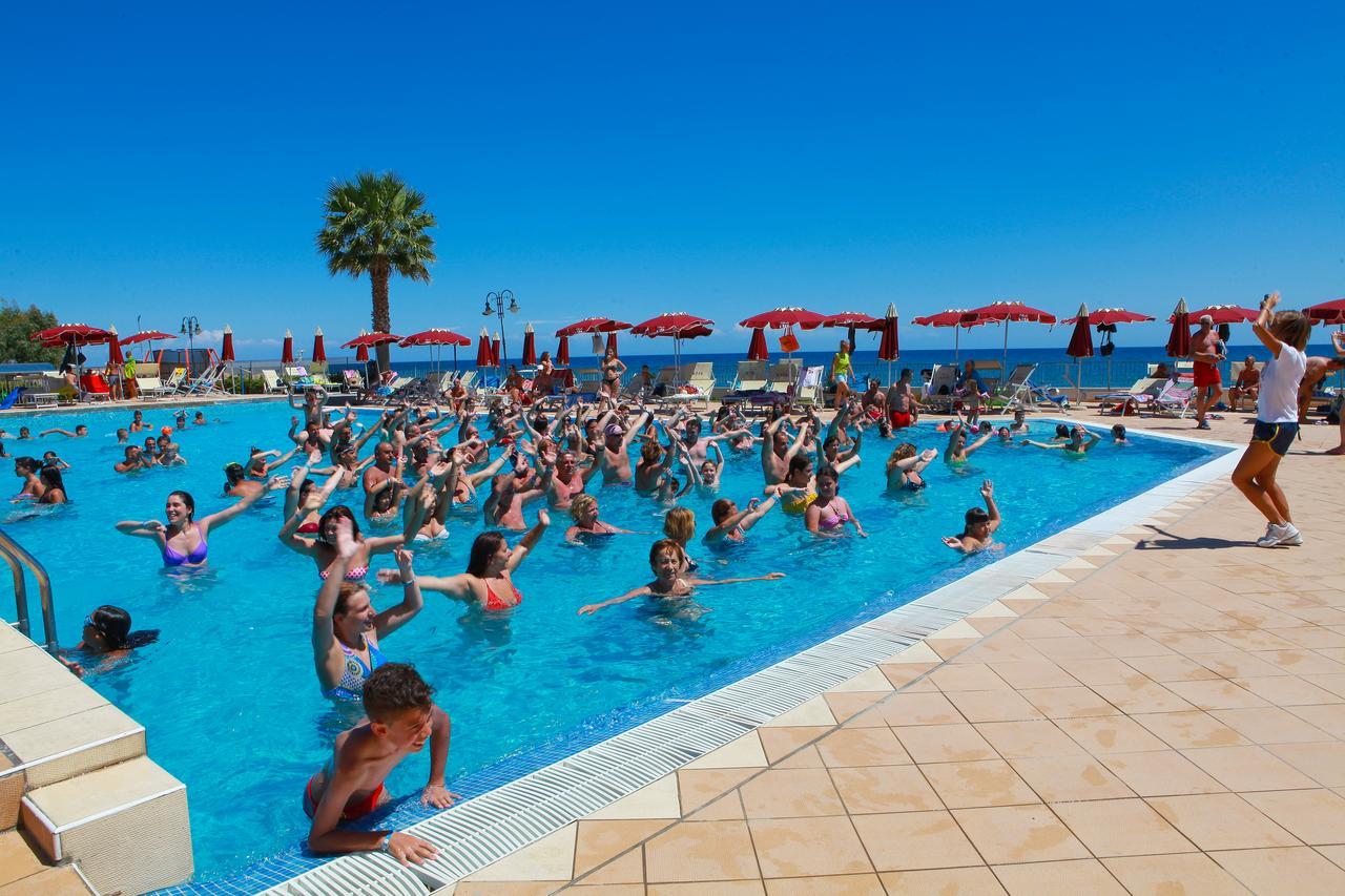 Club Esse Costa Dello Jonio Hotel Marina di Mandatoriccio Eksteriør billede